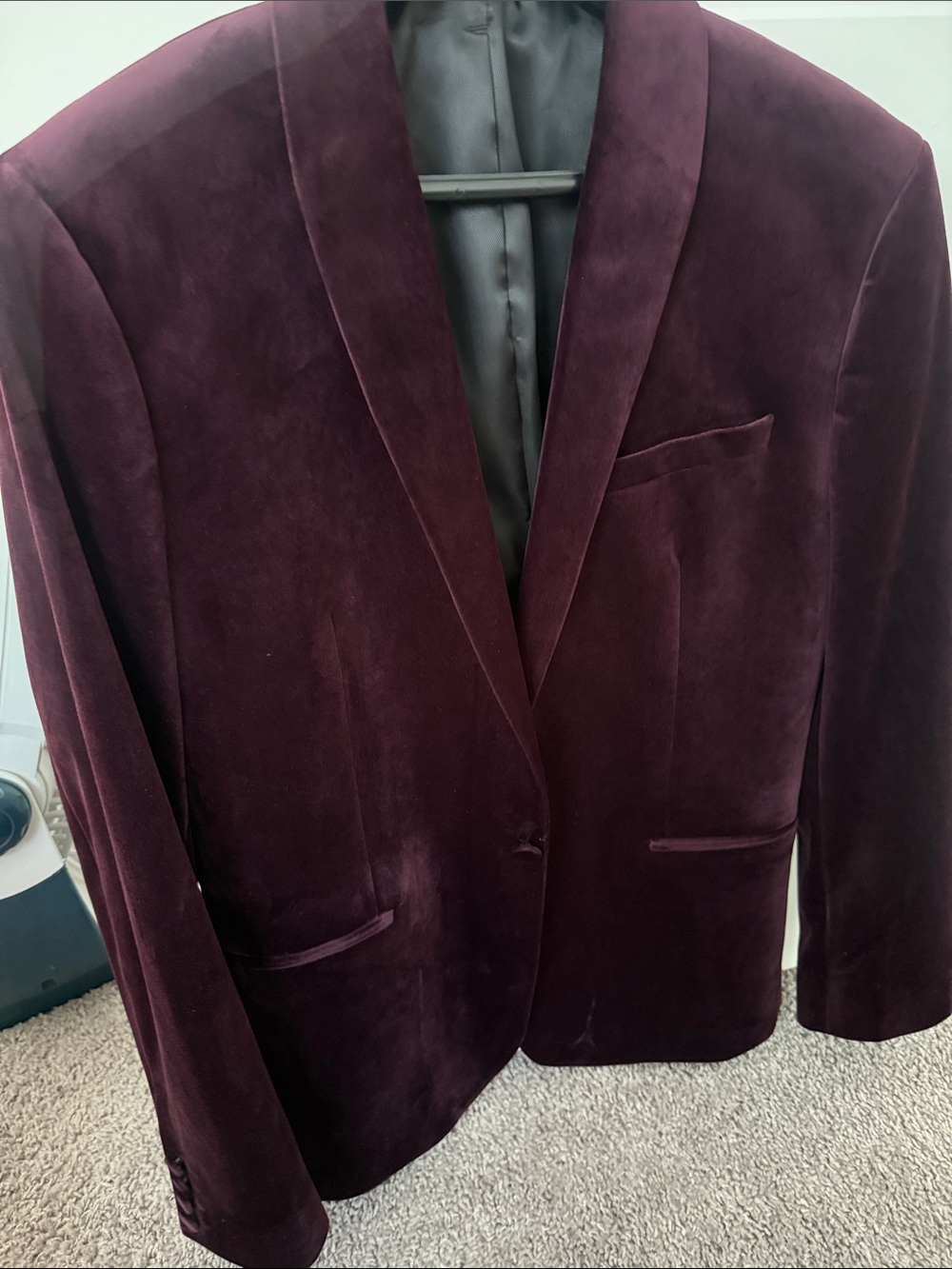 Express Men's Velvet Blazer in Deep Burgundy - Classic Shawl Collar